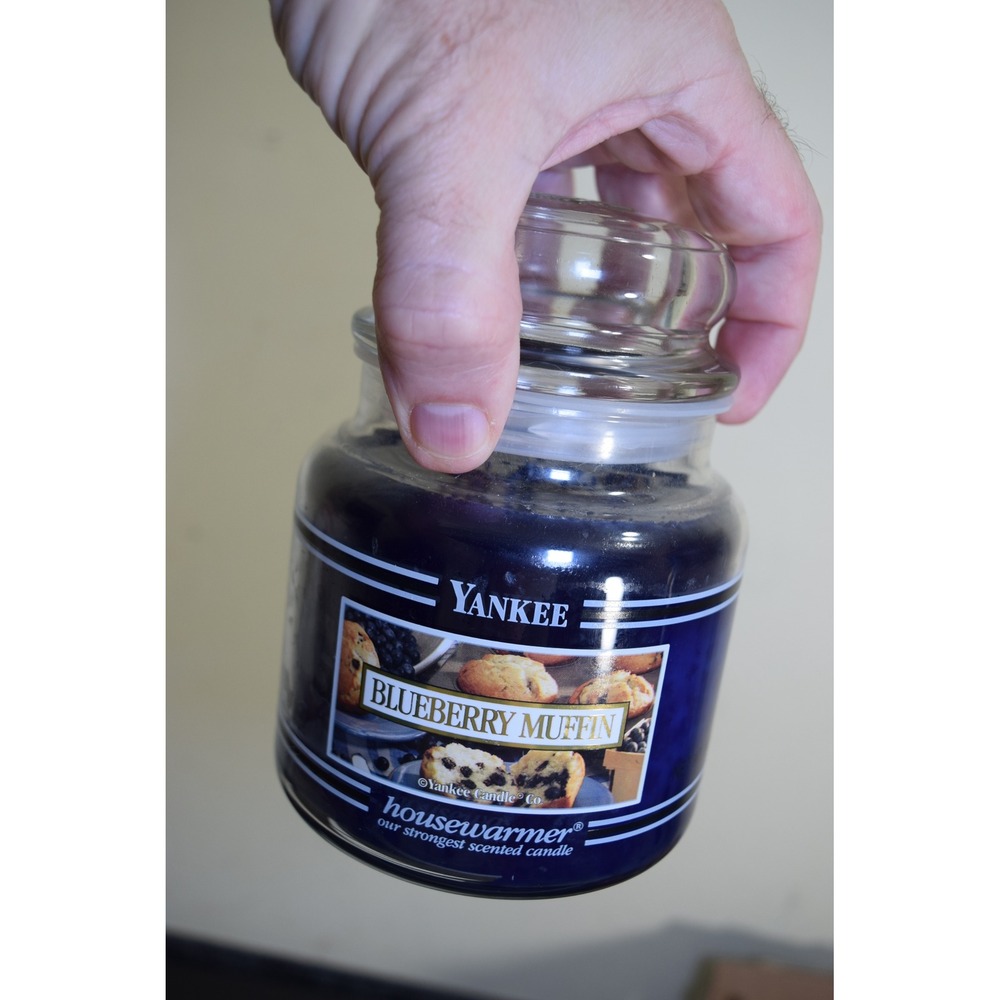 Yankee Candle Blueberry Muffin Housewarmer Scented Jar Candle 14.5oz